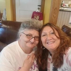 Meet your Posher, Ella